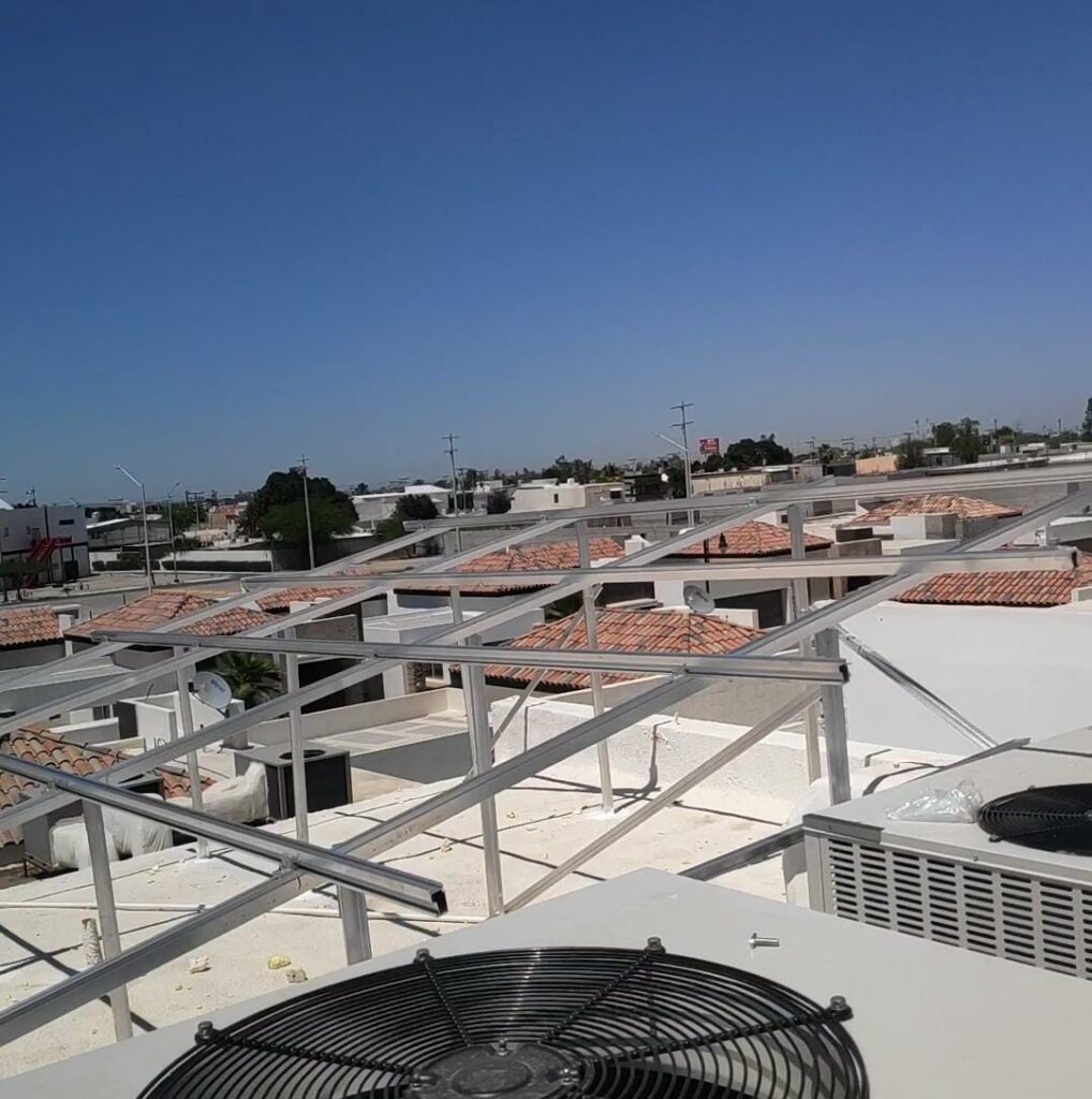 montaje e instalación de paneles solares en mexicali