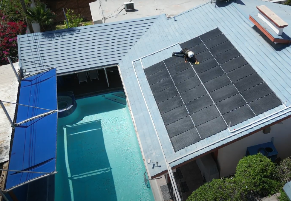 Calentadores solares para alberca en un airbnb en Mexicali