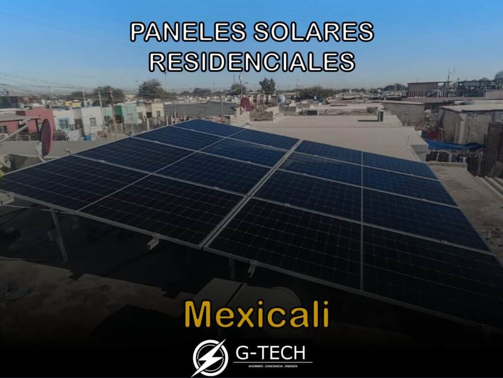 Instalación residencial en techo de casa mostrando los paneles solares mexicali